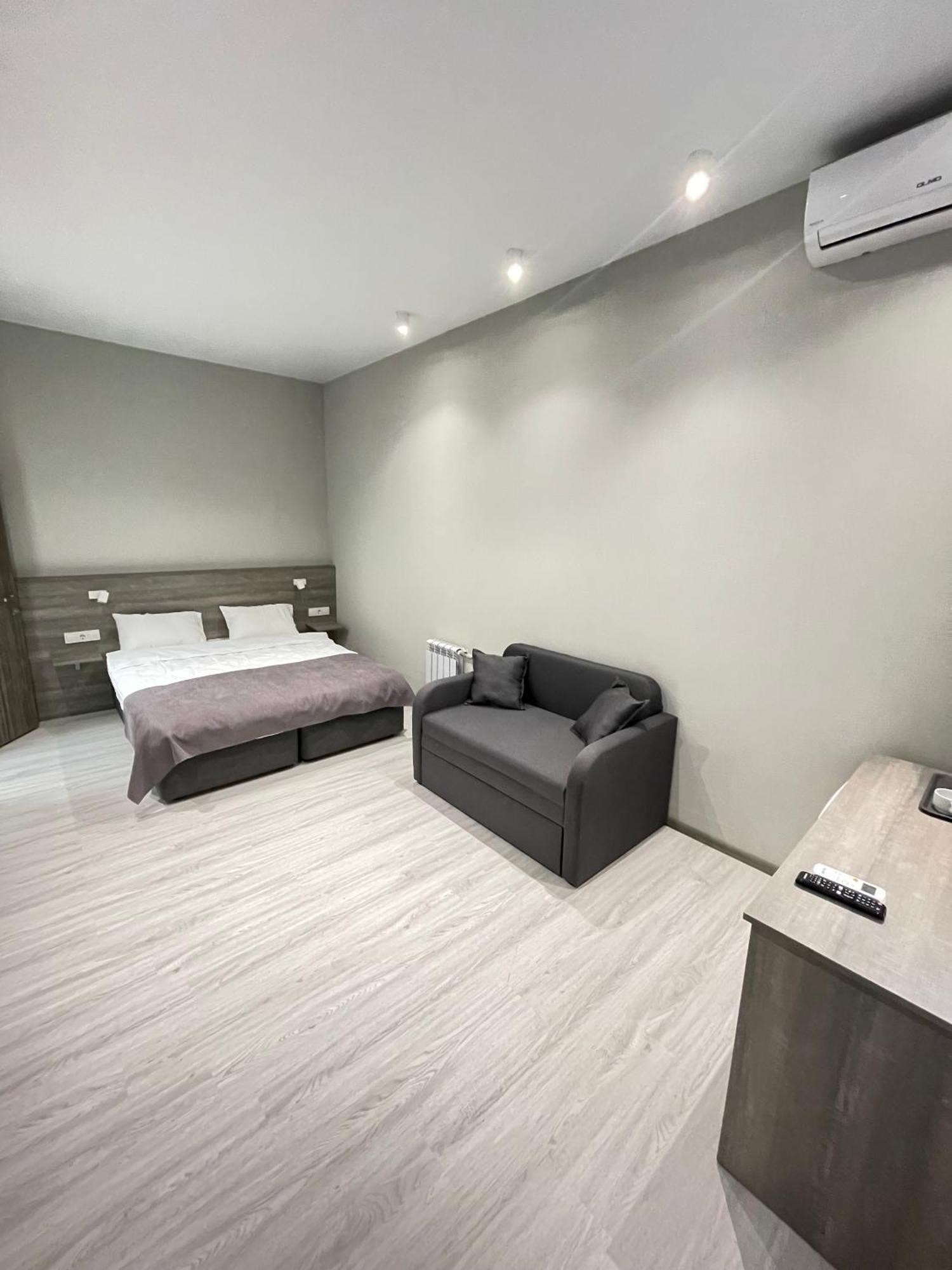Hotel Seven Vyšneve Esterno foto
